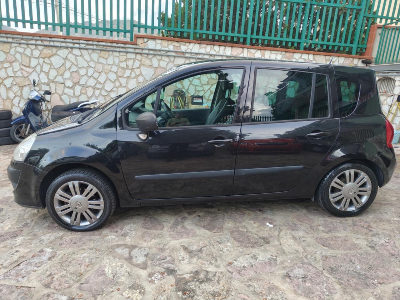 Renault Modus 1.5 dCi 75CV Wave