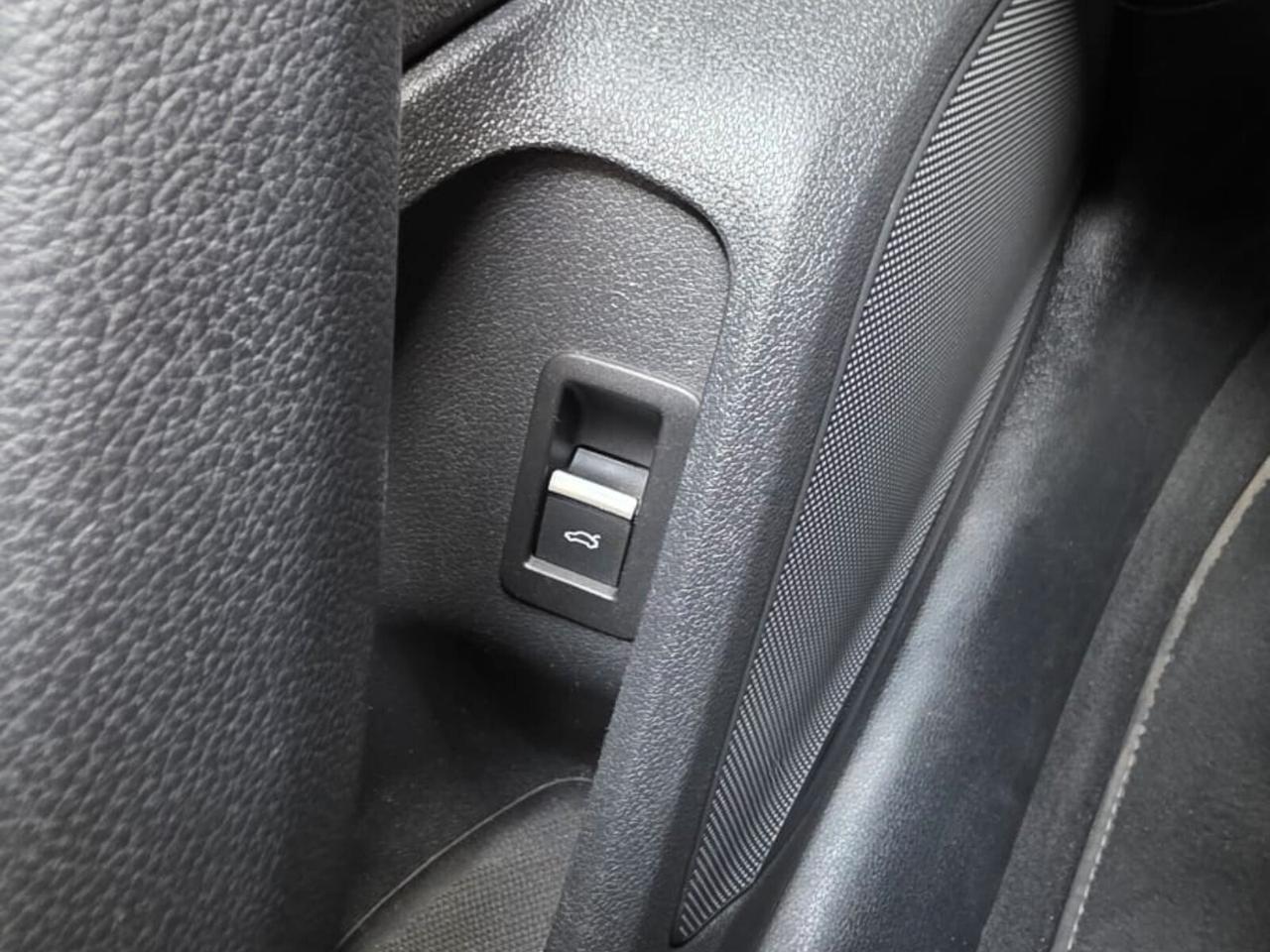 Audi A4 Avant 35 TDI 163 CV S line (Autocarro N1)