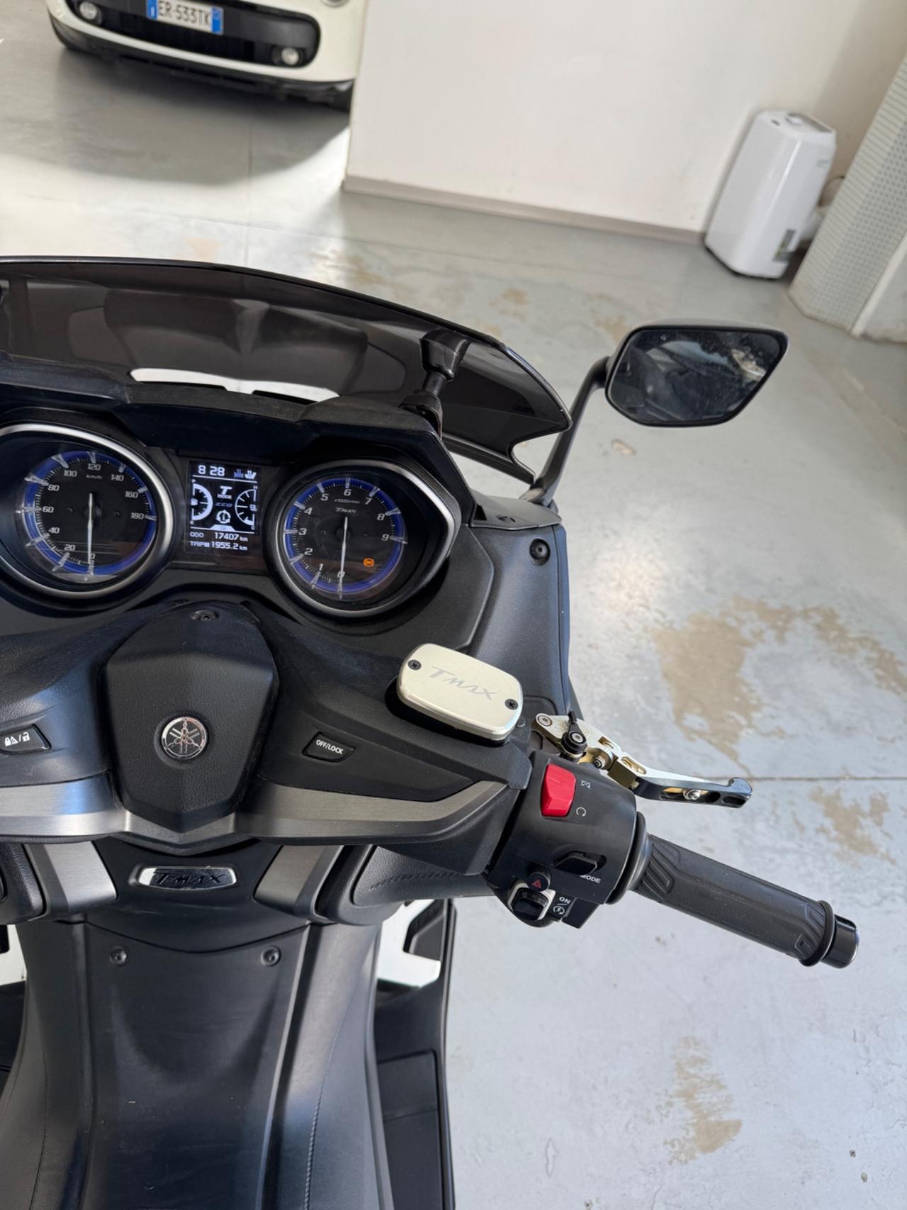 Yamaha TMAX 560 Tech Max
