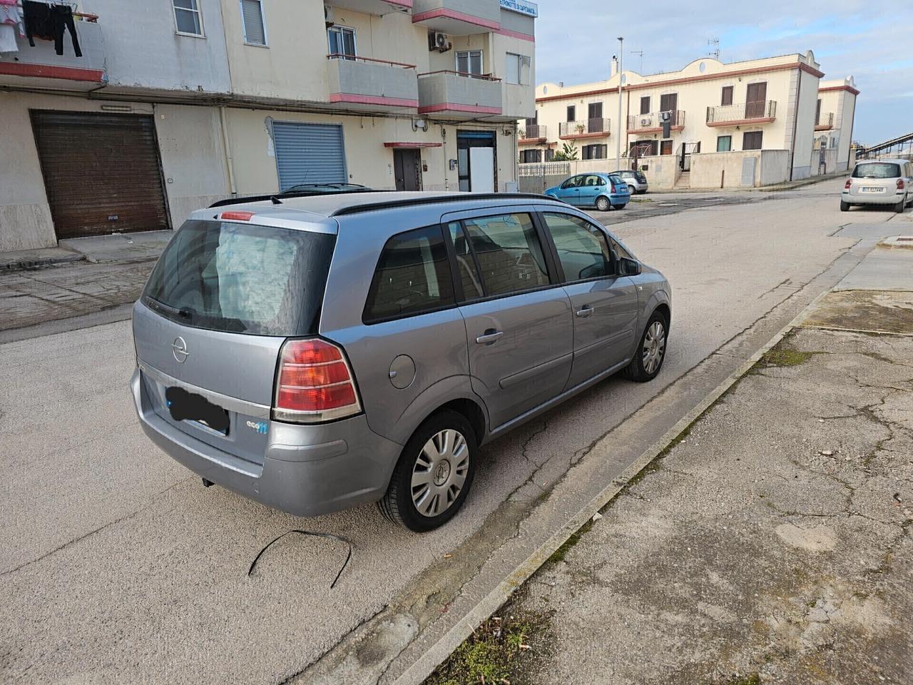 Opel Zafira 1.6 16V ecoM 94CV Cosmo