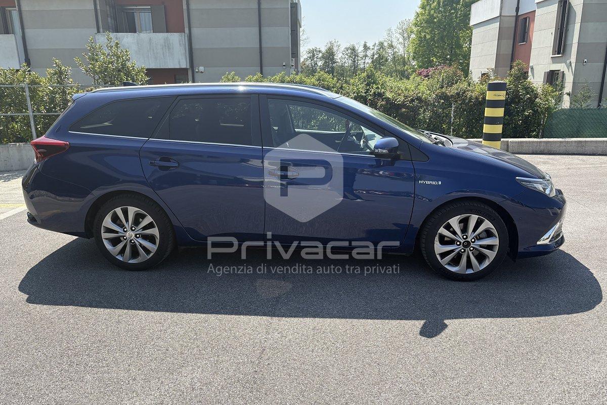 TOYOTA Auris Touring Sports 1.8 Hybrid Lounge