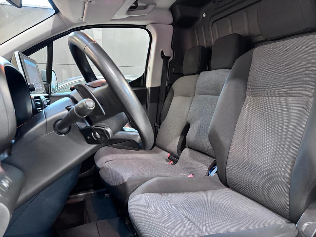 Citroen Berlingo Automatico + 3 Posti Versione Lunga