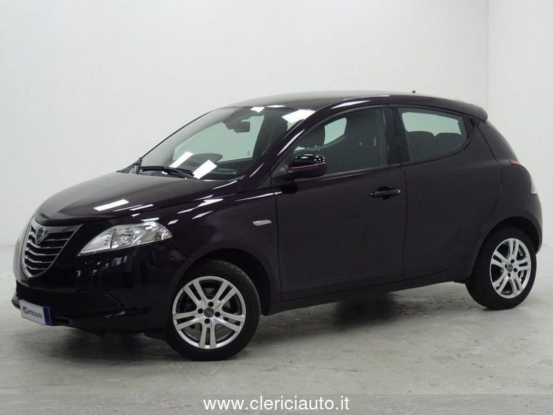 Lancia Ypsilon 1.2 69 CV 5 porte GPL Ecochic Gold