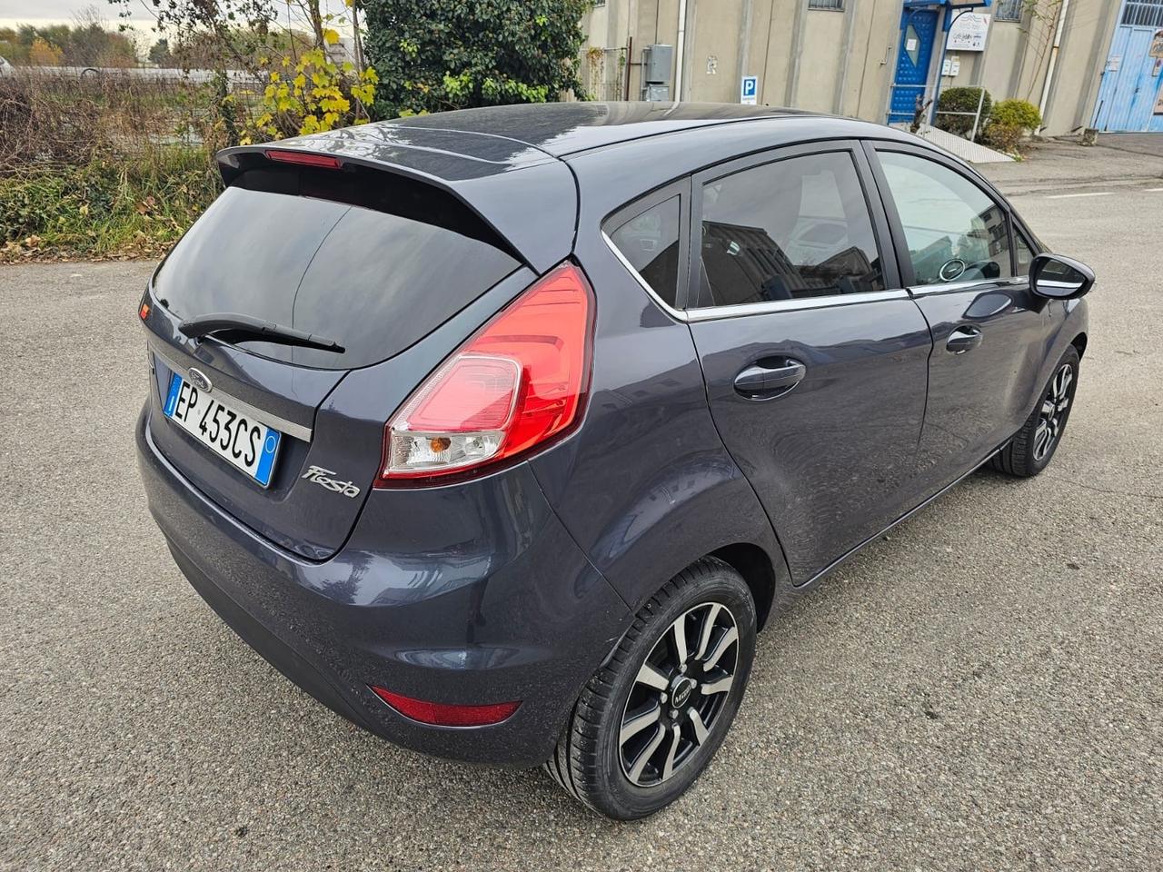 Ford Fiesta 1.5 TDCi 75CV 5 porte Titanium