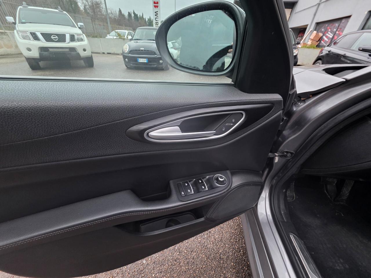 Alfa Romeo Giulia 2.2 Turbodiesel 180 CV Business Sport