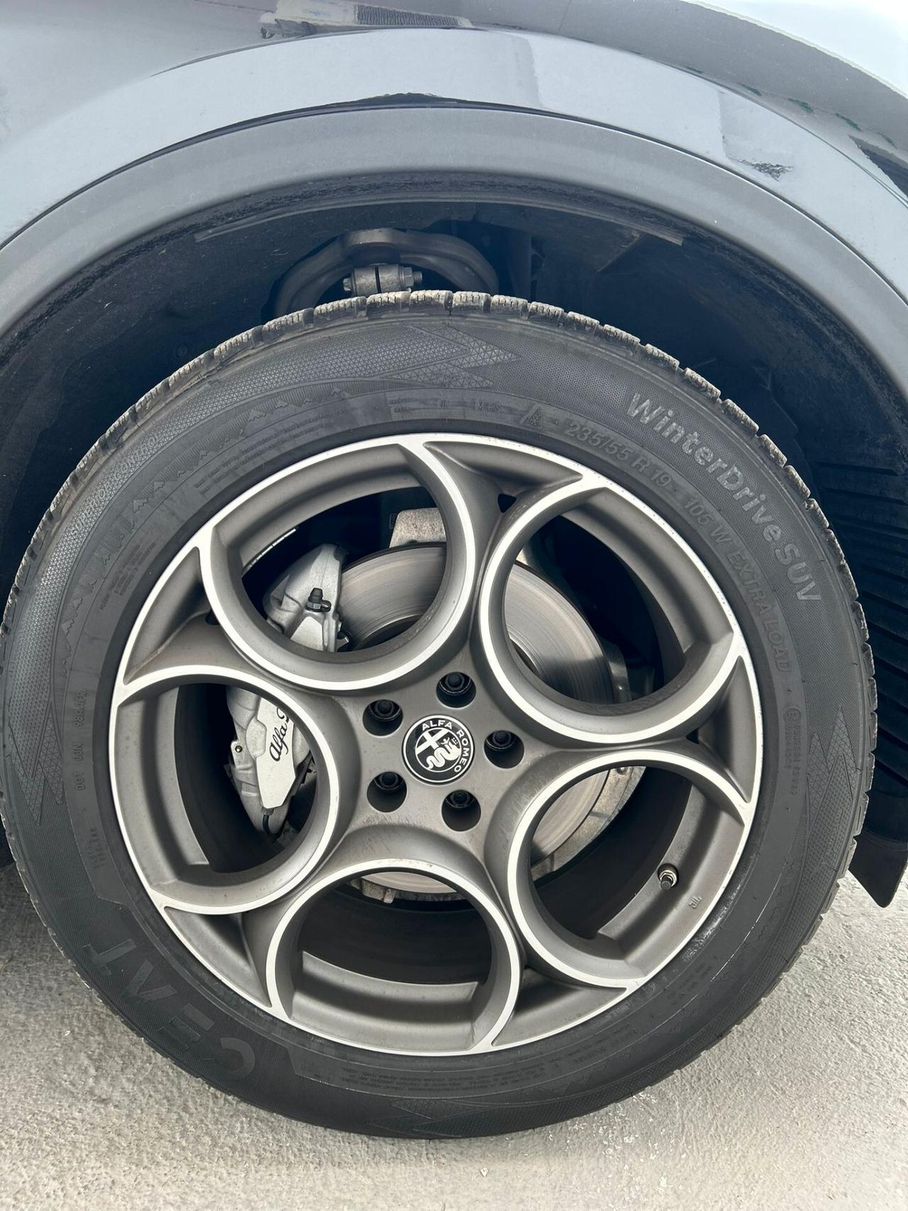 Alfa Romeo Stelvio 2.2 Turbodiesel 160 CV AT8 RWD Sprint