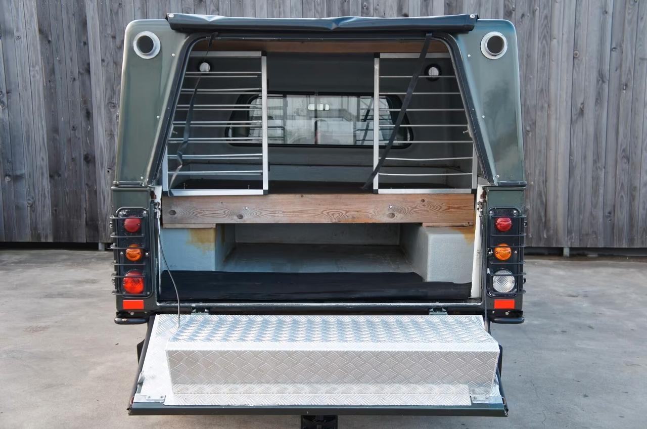 Land Rover Defender 130 2.5 TD5 Crew Cab 4x4 N1