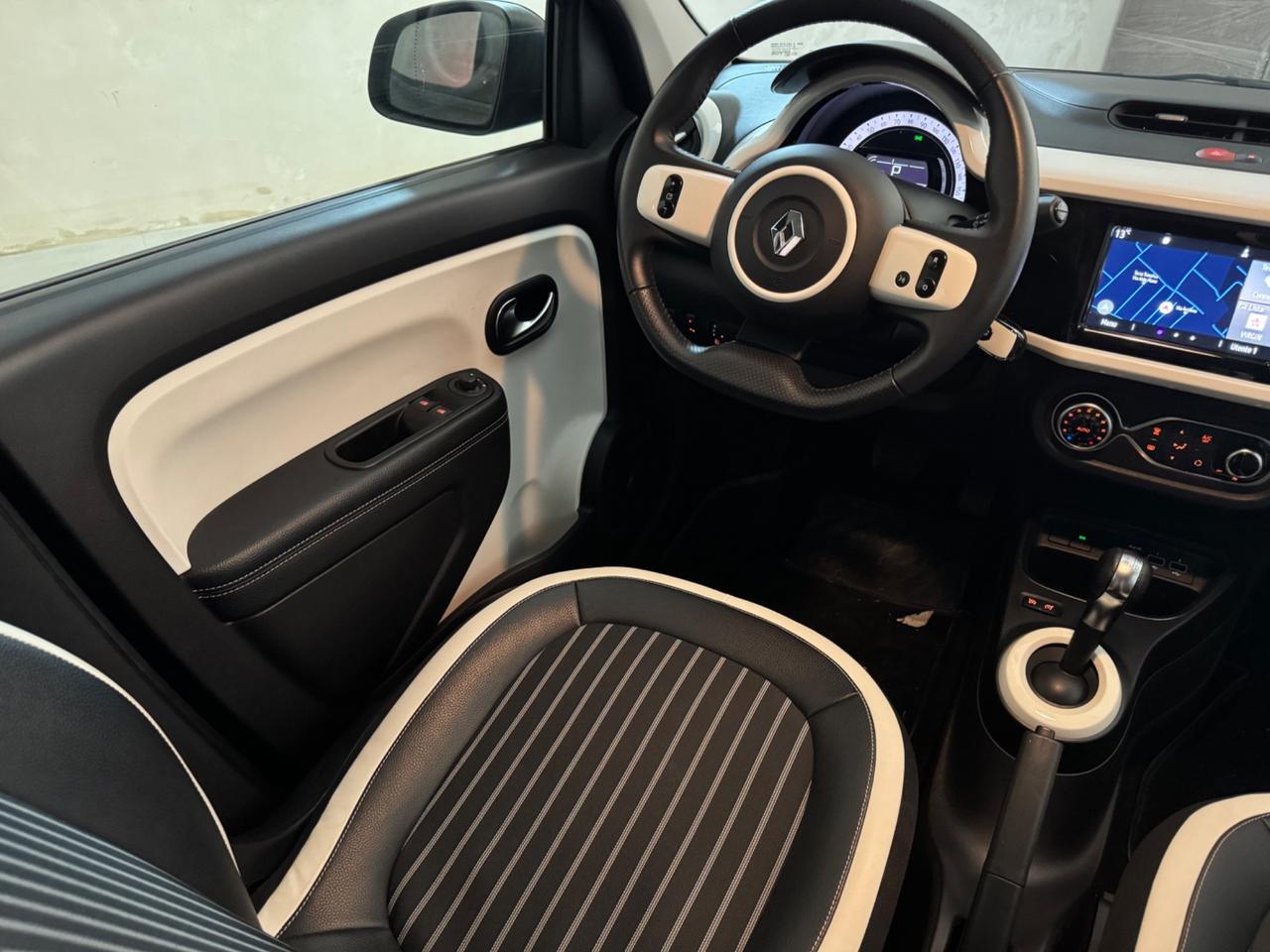 Renault Twingo Electric Urban Night