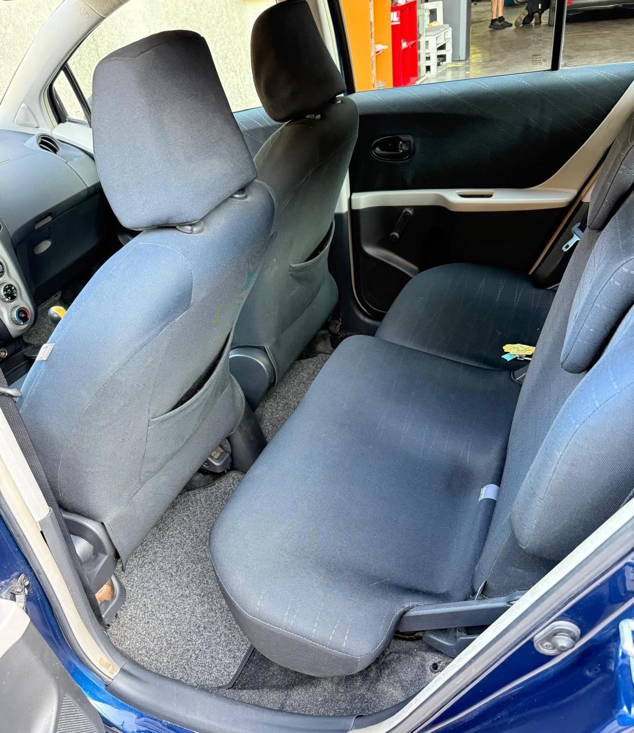 Toyota Yaris 1.0 5 porte Sol