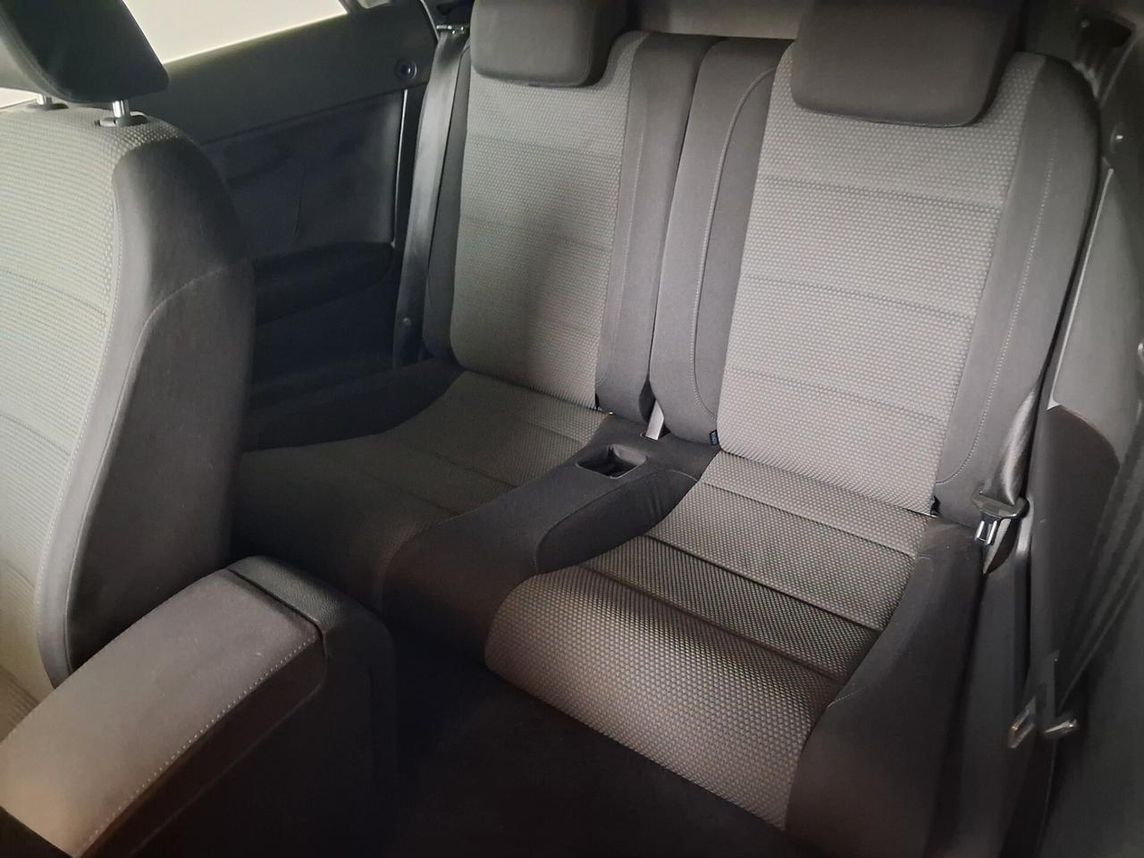 Volkswagen Golf Cabriolet 1.6 TDI full