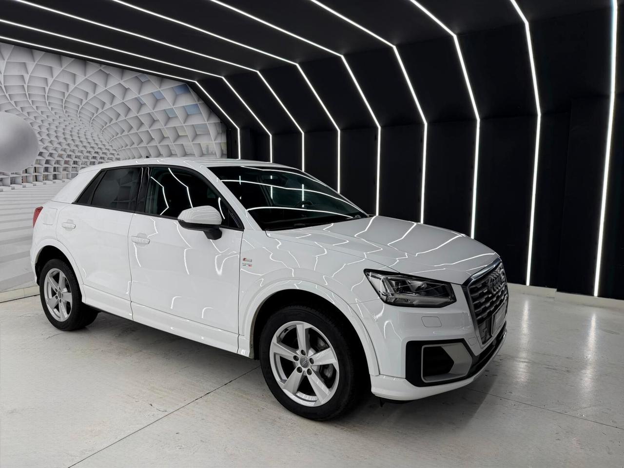 Audi Q2 35 TDI quattro S tronic line-KM CERTIFICATI-PERMUTE-12 MESI GARANZIA