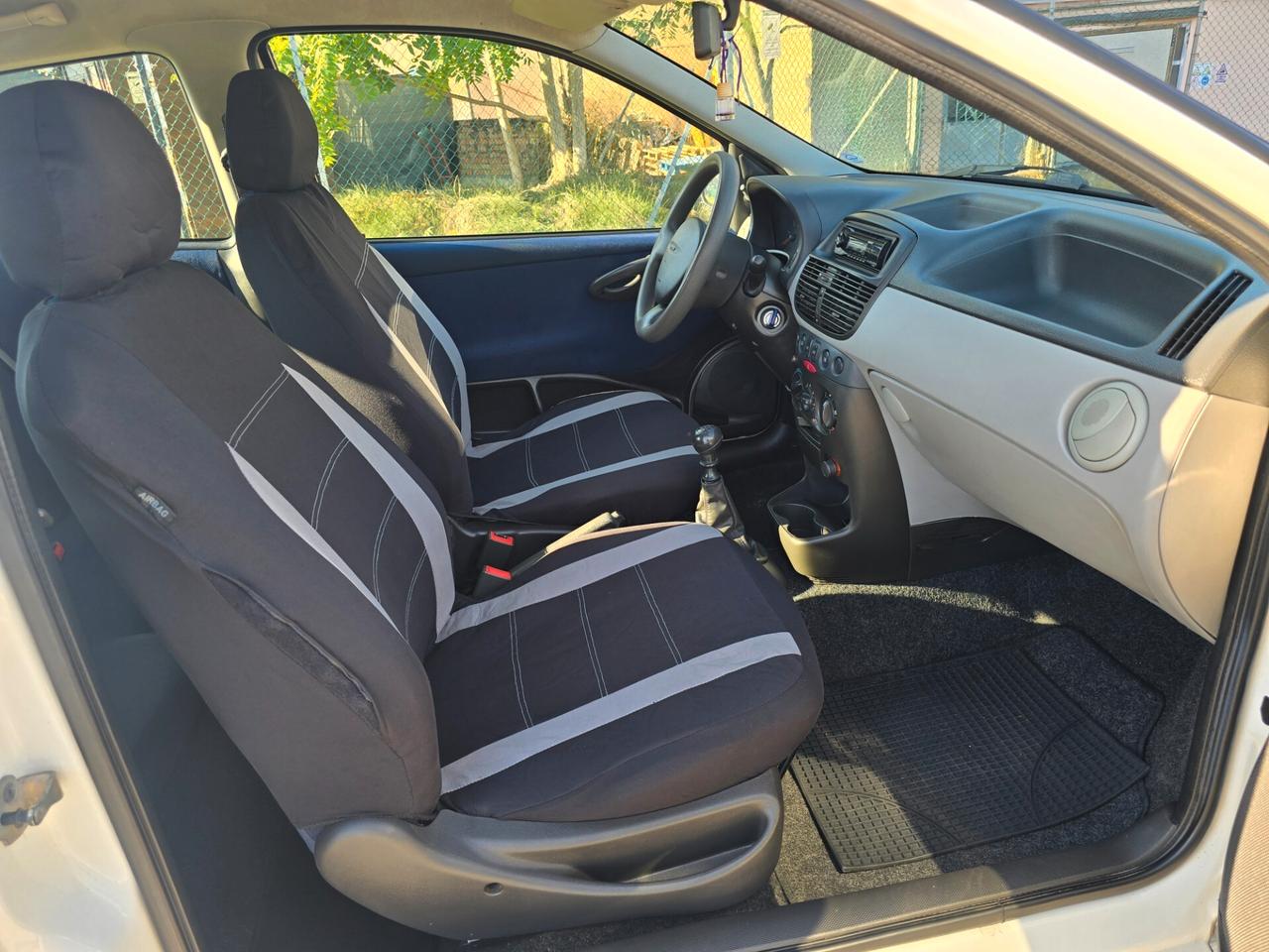 Fiat Punto 1.2 Benzina GPL NEOPATENTATI
