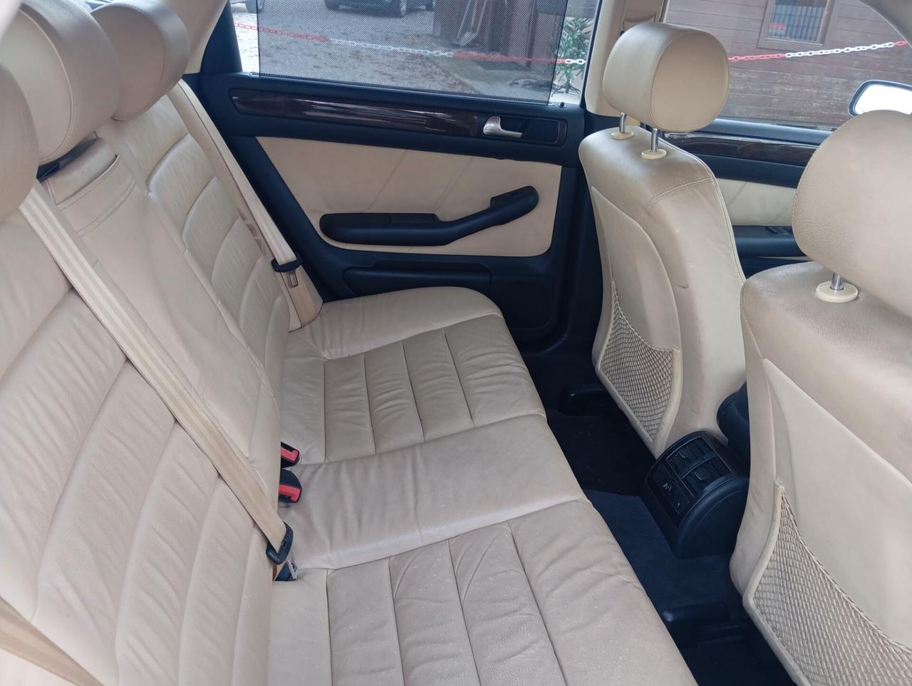 Audi A6 2.7 V6 turbo cat Avant quattro