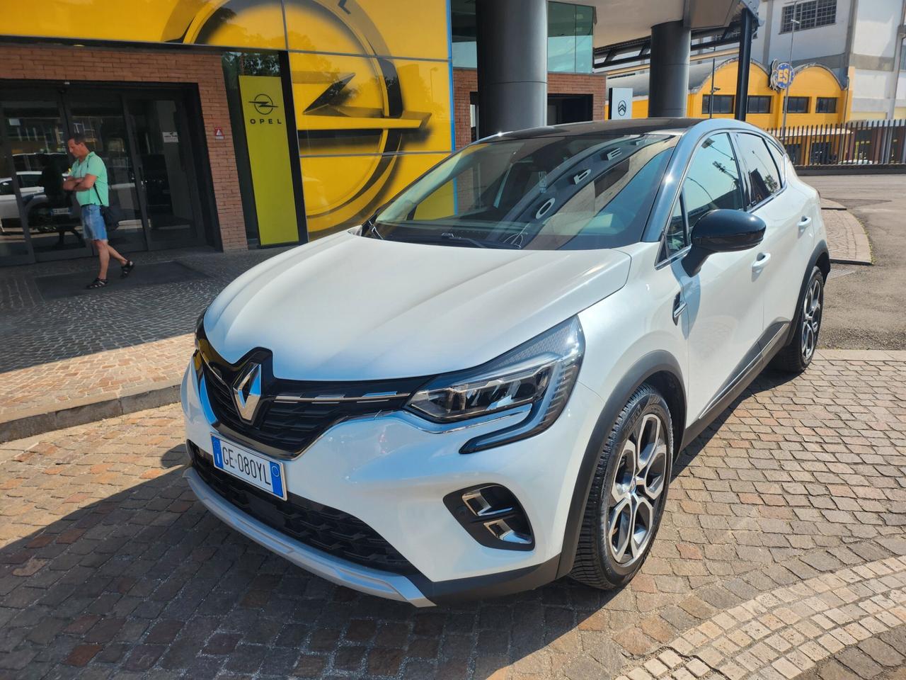Renault Captur Plug-in Hybrid E-Tech 160 CV Intens