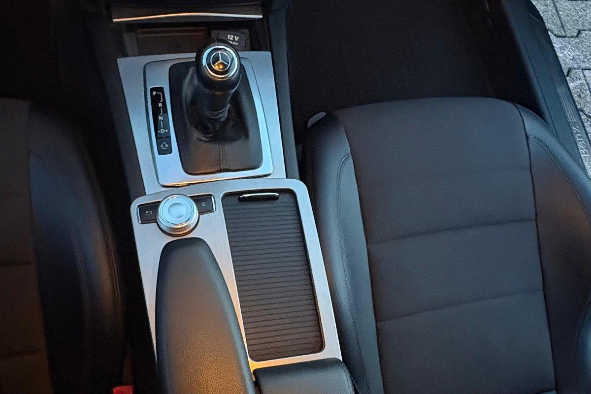 MERCEDES E 220 CDI Coupé BlueEFFICIENCY Avantgarde