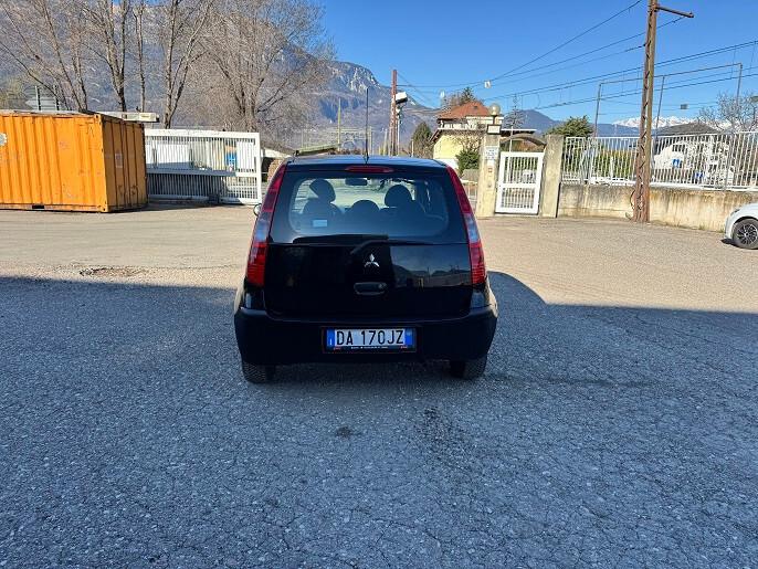 Mitsubishi Colt 1.1 12V 5p. Invite