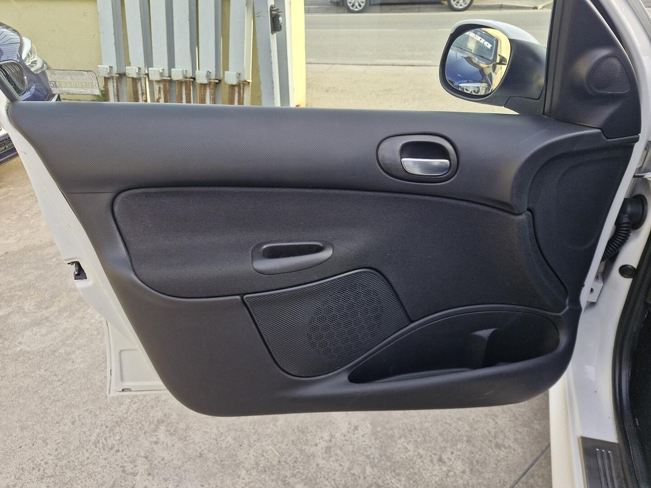 PEUGEOT 206 1.1 ECO GPL 60CV 10/2012 80000 KM