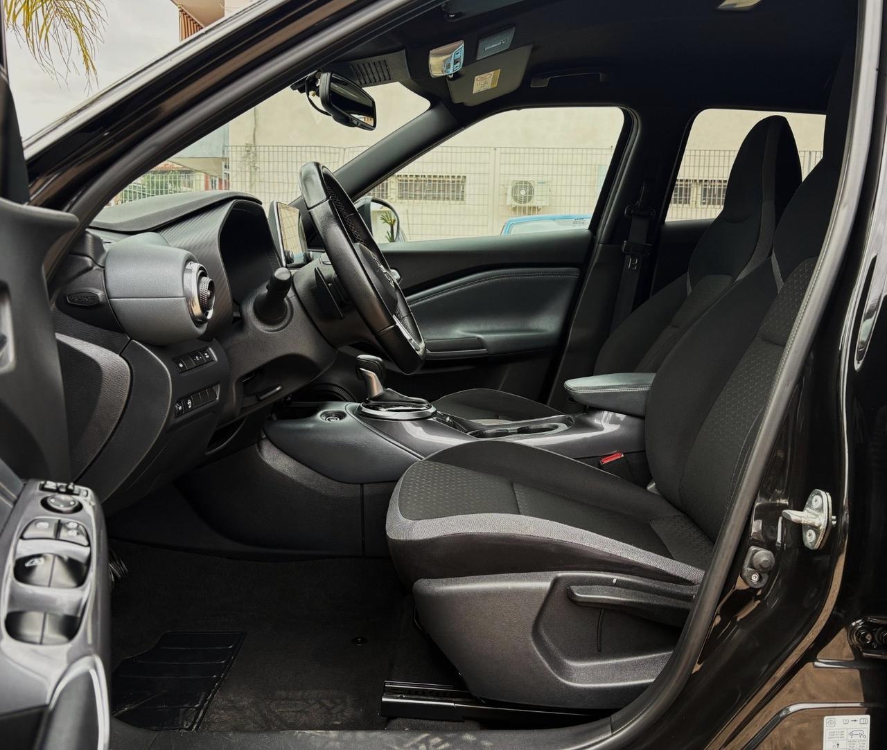 Nissan Juke 1.0 DIG-T 114 CV DCT N-Connecta