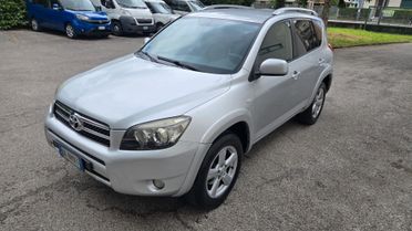 Toyota RAV 4 2.2 D-4D 177 CV Luxury 4x4
