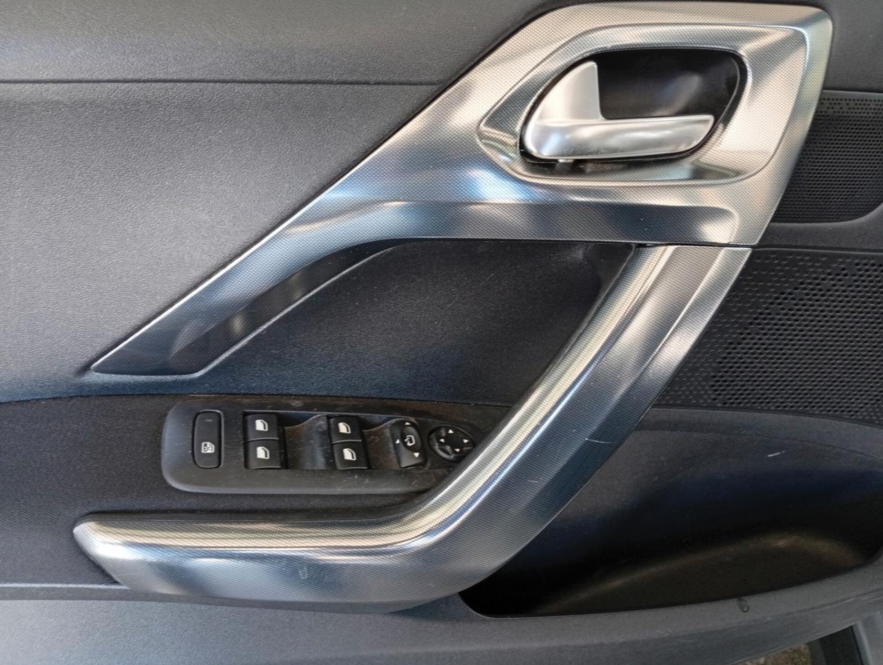 Peugeot 2008 BlueHDi 120 S&S Allure