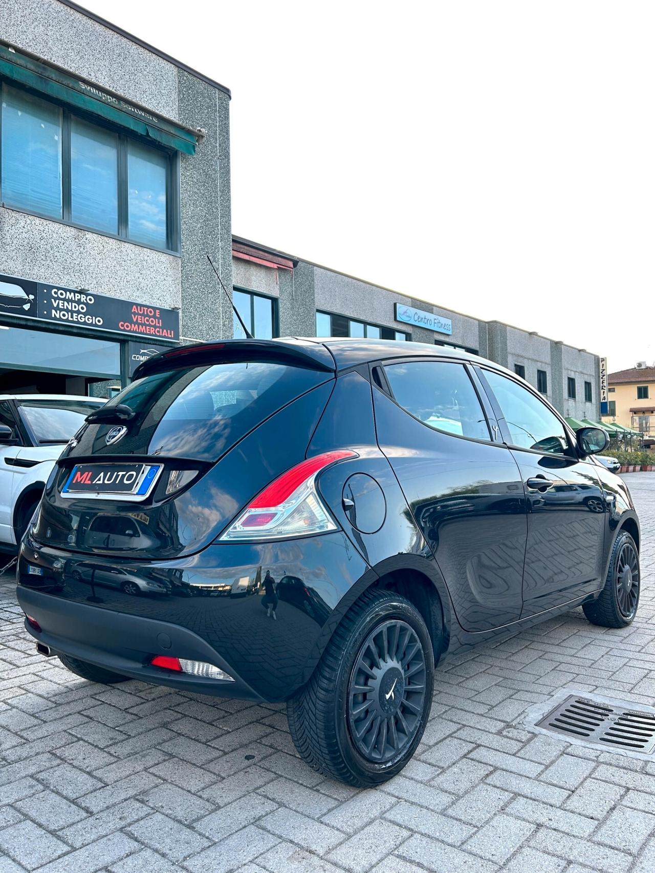 Lancia Ypsilon 1.3 MJT 16V 95 CV 5 porte S&S Elle