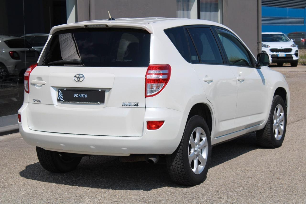 Toyota RAV 4 RAV4 2.2 D-4D 150 CV DPF Luxury