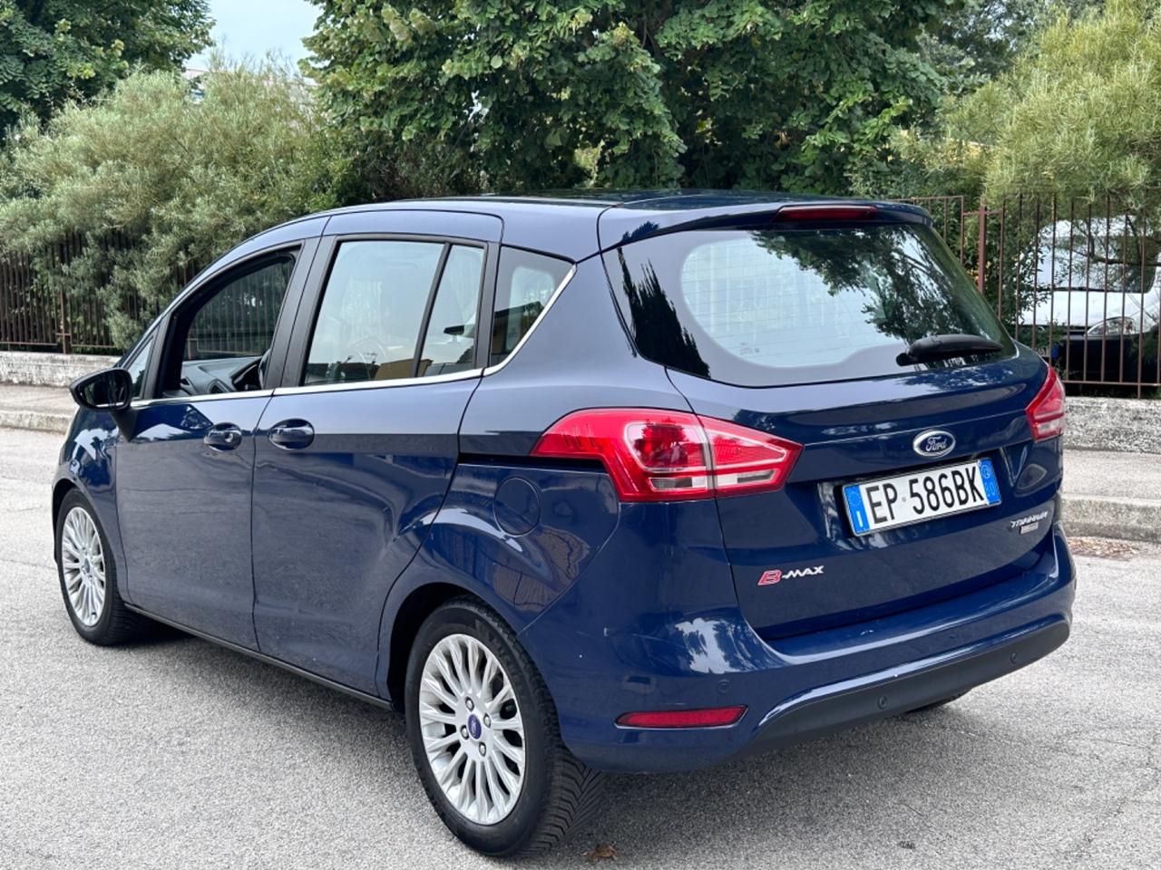 Ford B-Max TITANIUM