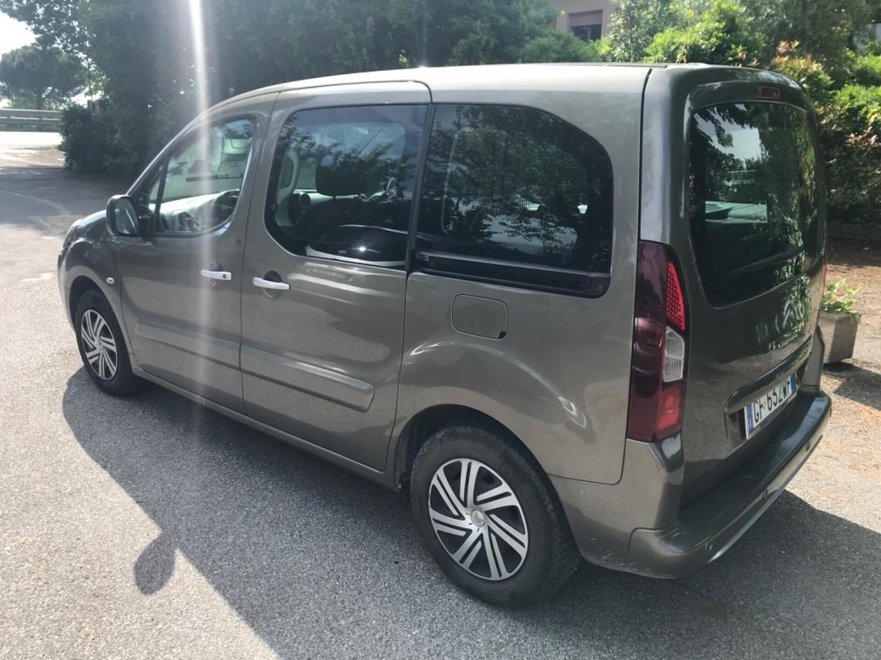 Citroen Berlingo Multispace 1.6 e-HDi 90 ETG6 Seduction Automatico GancioTraino