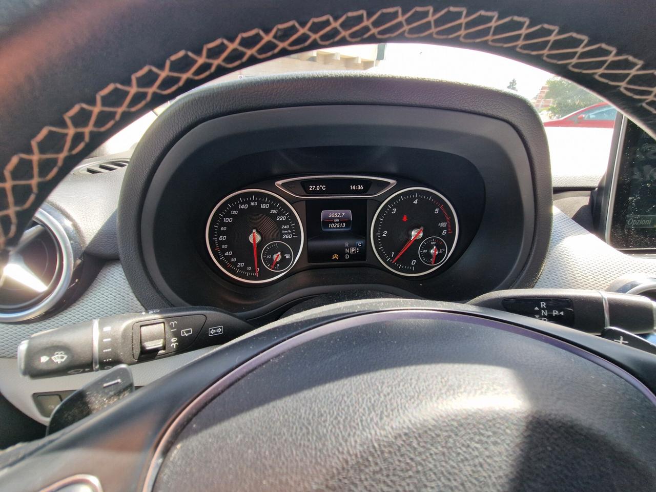 Mercedes-benz B 180 B 180 d Automatic Business