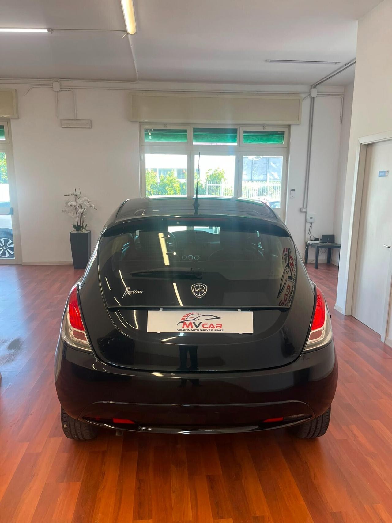Lancia Ypsilon 1.2 69 CV 5 porte GPL Ecochic Gold