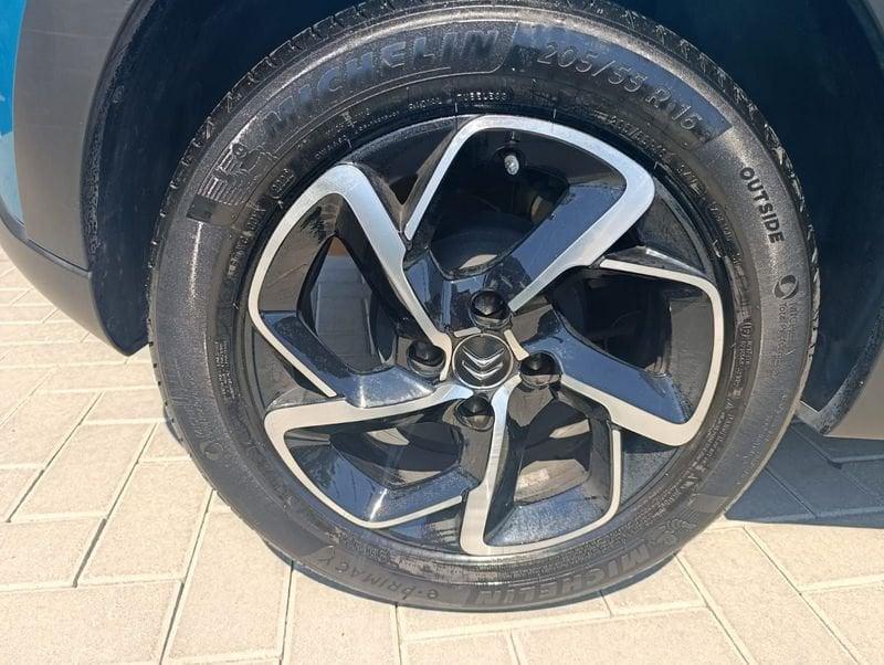 Citroën C3 83 S&S Shine Neo Patentati