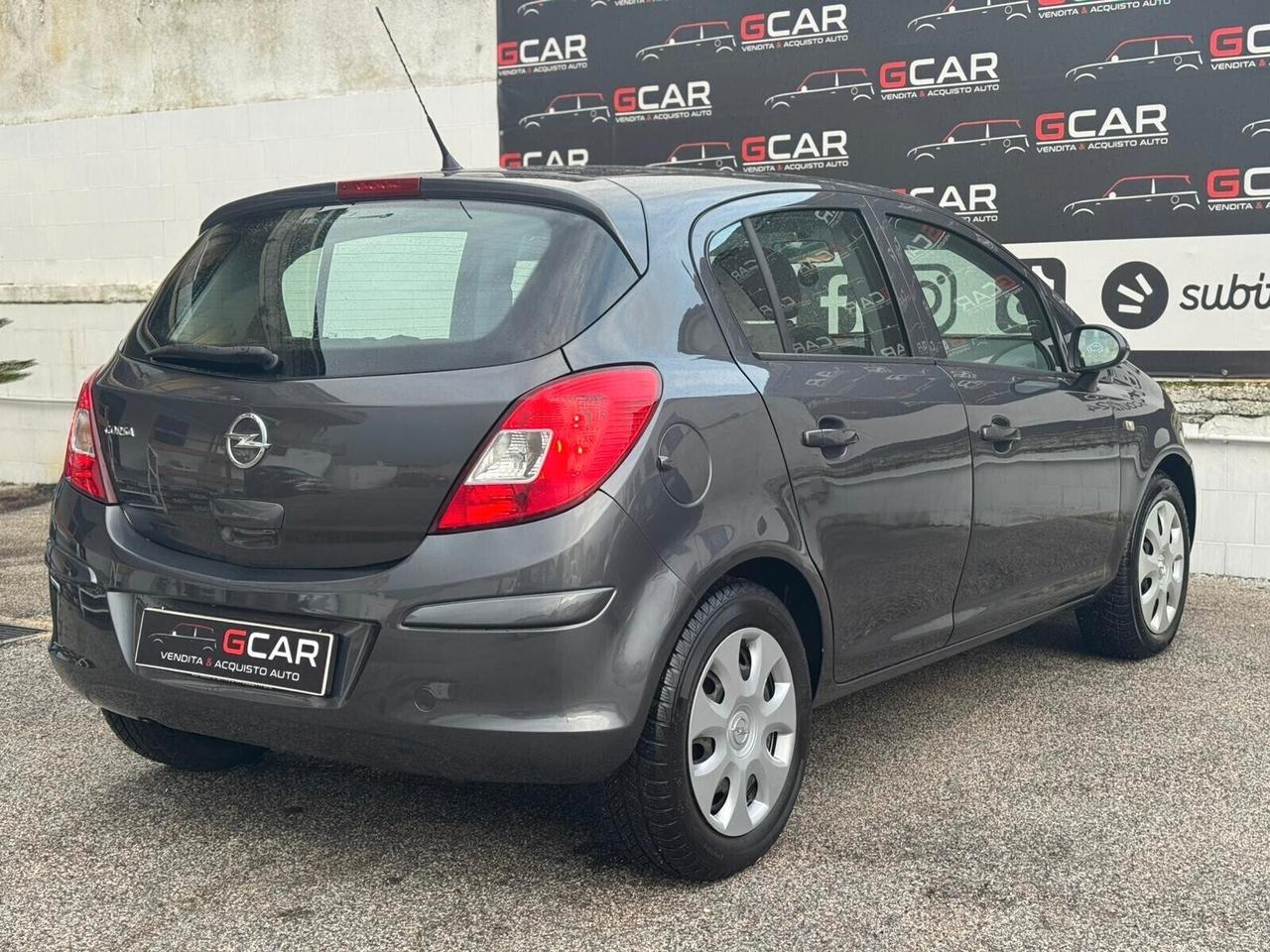 Opel Corsa 1.2 5 porte Cosmo