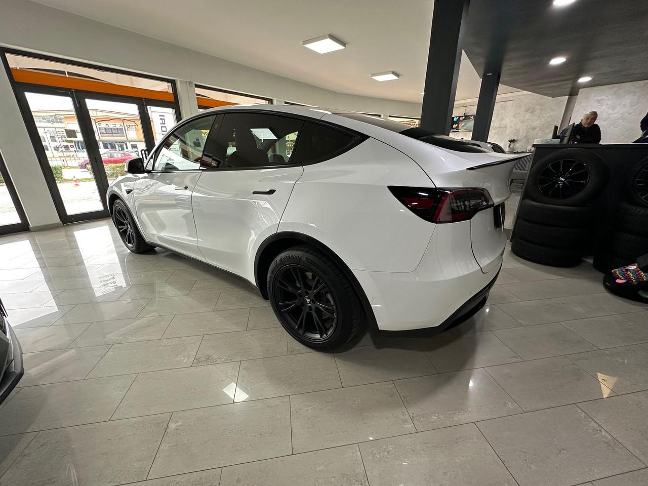 Tesla Model Y DUAL MOTOR LONG RANGE AWD Maxi #7387