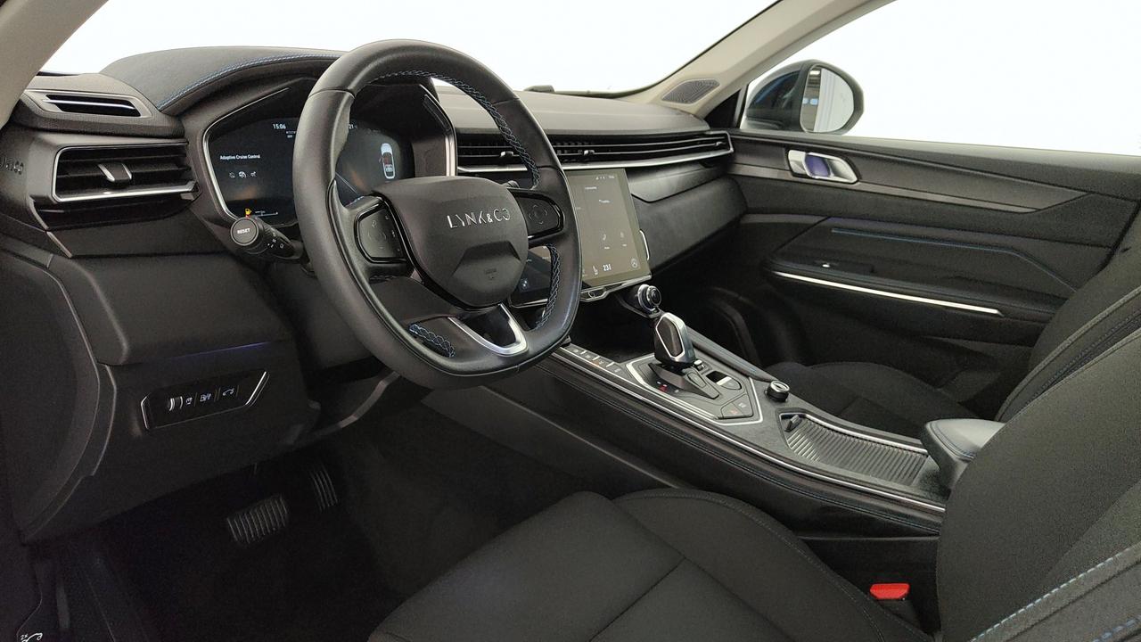 LYNK & CO 01 1.5 td phev auto