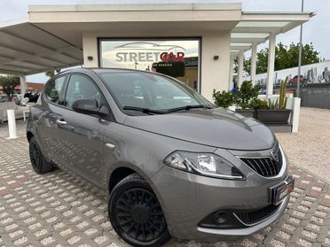 Lancia Ypsilon 1.0 Ecochic Silver