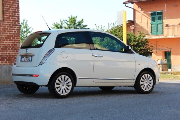 Lancia Ypsilon 1.3 MJT New Oro ESTETICA DA ESPOSIZIONE 5POSTI CLIMA CD USB AUX IN PNEUMATICI ALL SEASON