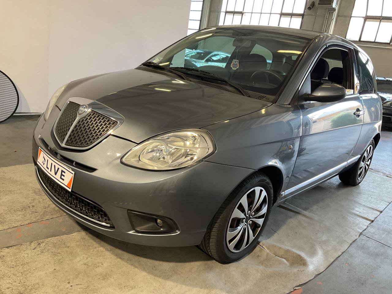 Lancia Ypsilon 1.2 Argento