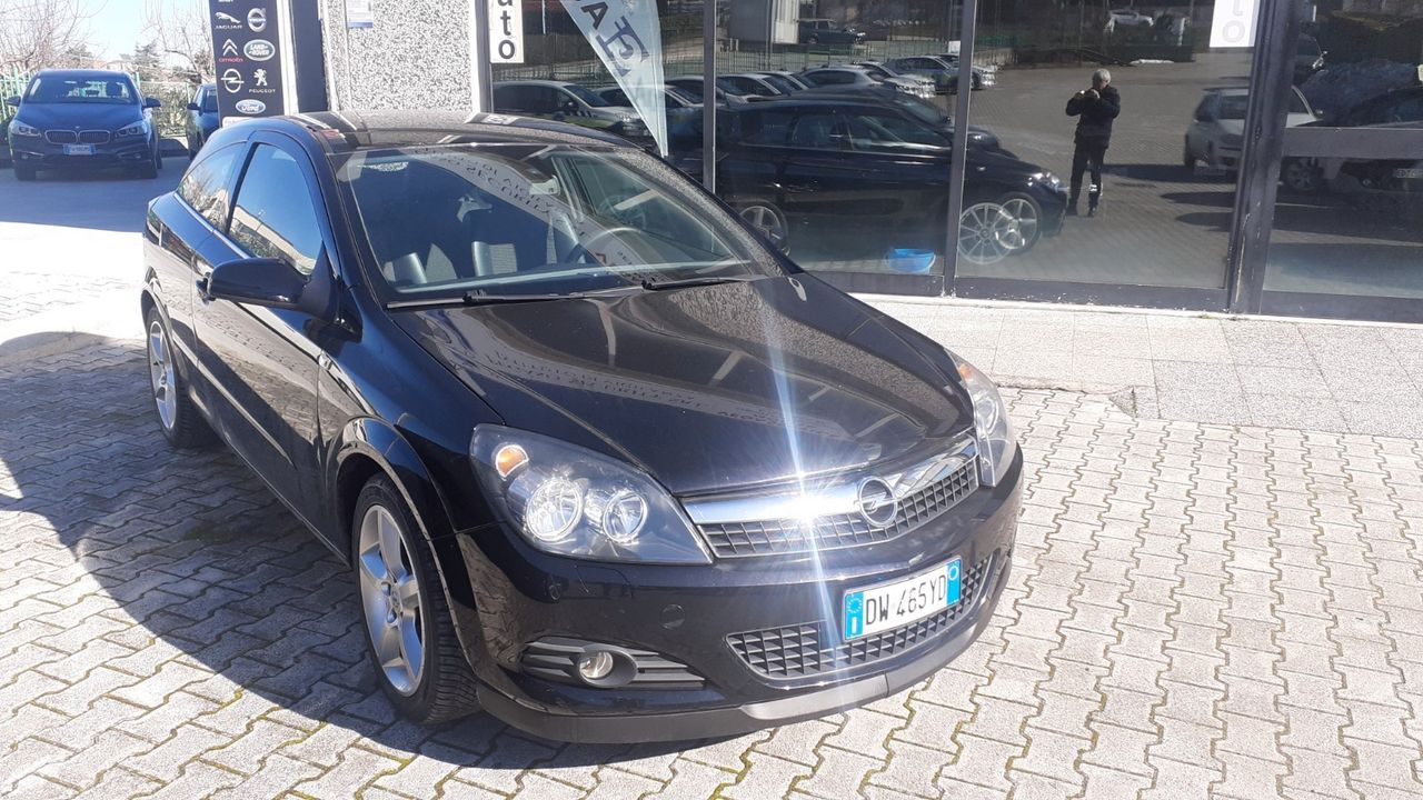 Opel Astra GTC 1.7 CDTI 110CV ecoFLEX 3 porte Enjoy