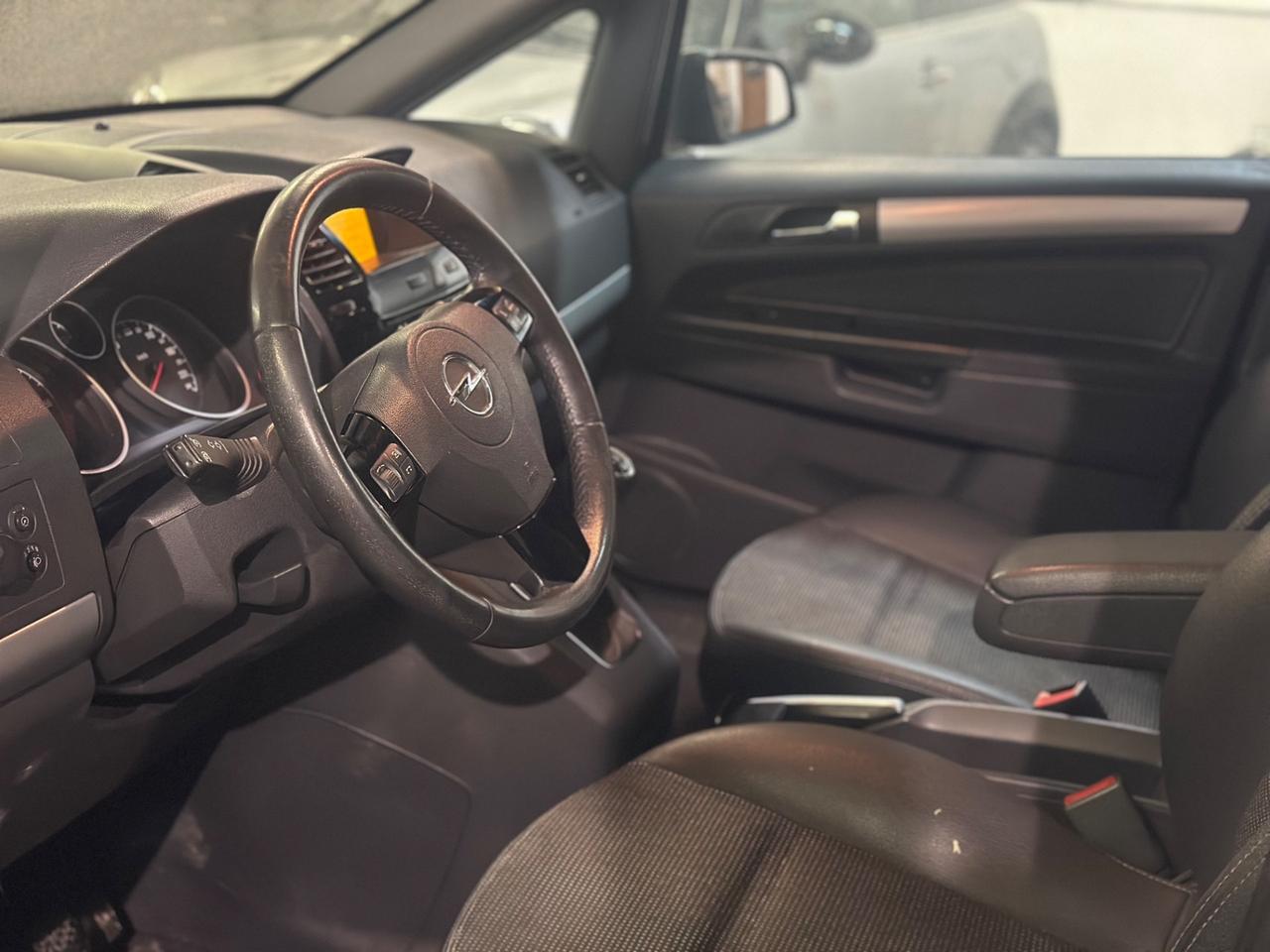 Opel Zafira 1.9 16V CDTI 150CV Cosmo