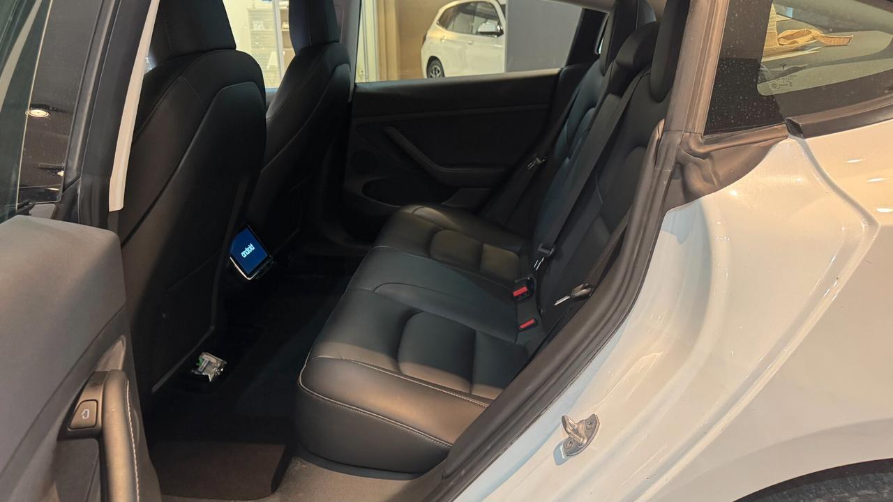 TESLA MODEL 3 DUAL MOTOR 136CV 2021