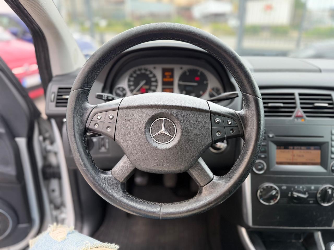 Mercedes-benz B 180 CDI Executive CON SOLI 160 MILA KM