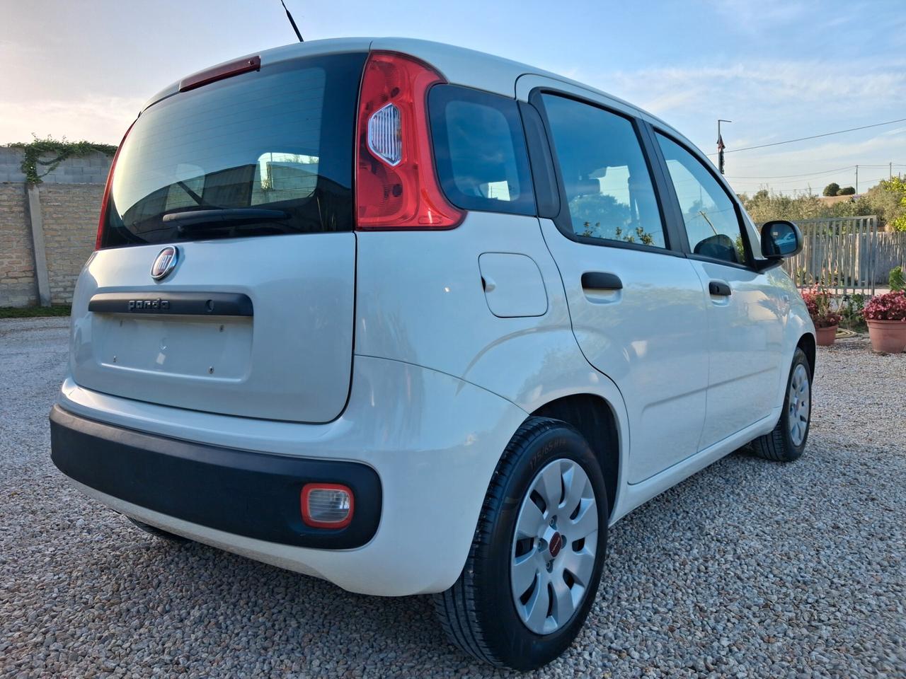 Fiat Panda 1.2 Easy anno2016 solo 86000km