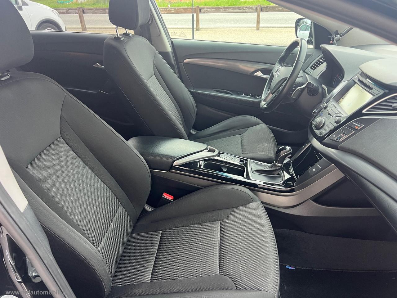 HYUNDAI i40 Wagon 1.7 CRDi 141 CV 7DCT Style CAMERA NAVI LED