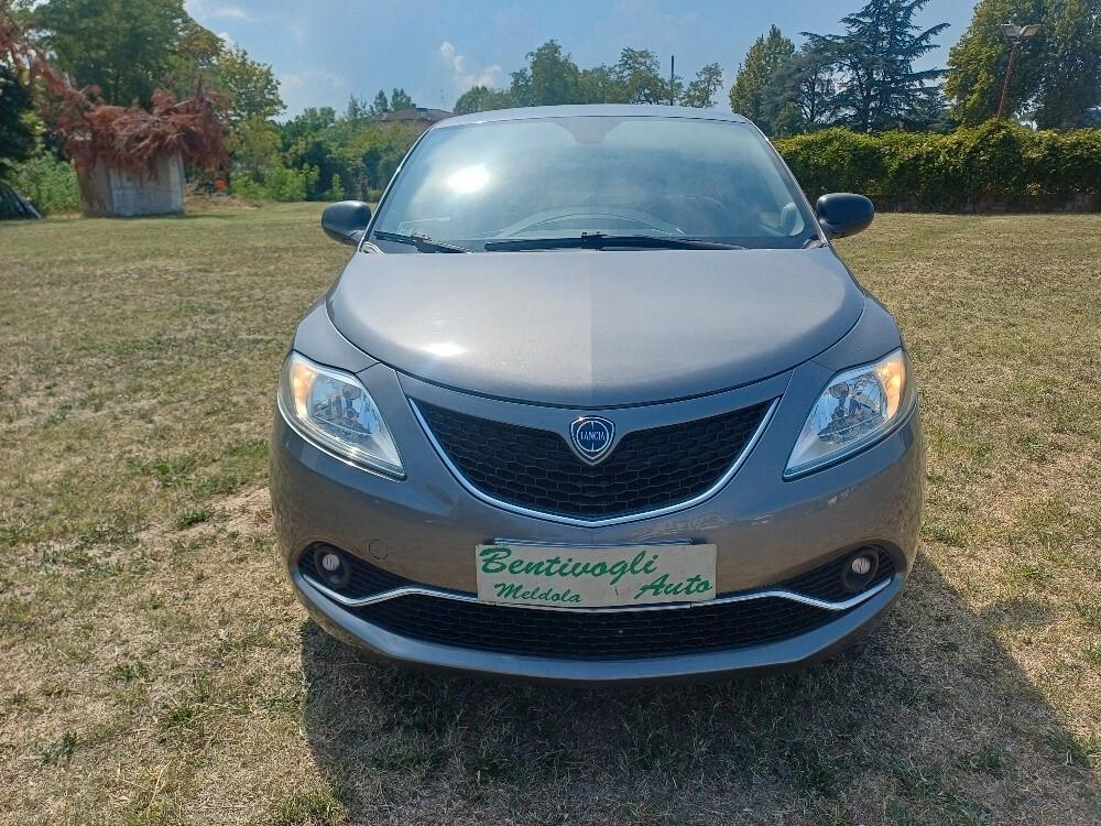 Lancia Ypsilon 1.2 69 CV 5 porte GPL Ecochic Gold