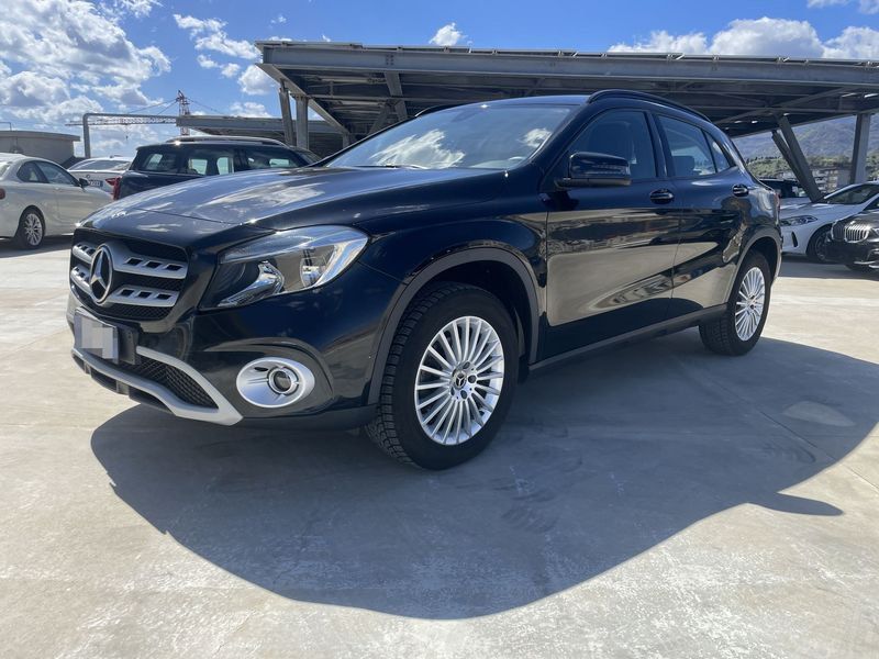 Mercedes-Benz GLA GLA 200 d Automatic Business