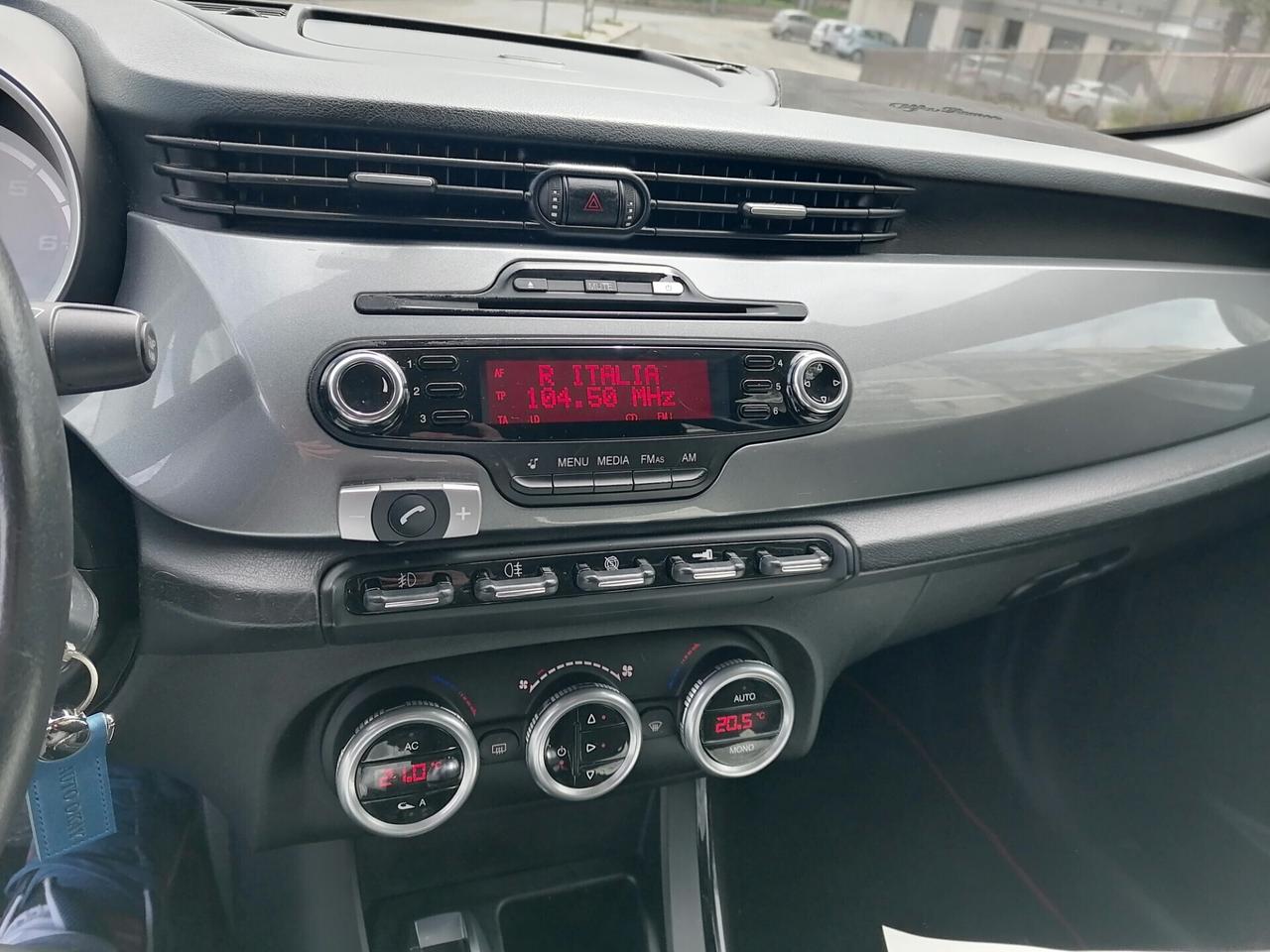 Alfa Romeo Giulietta 1.6 JTDm-2 105 CV Distinctive