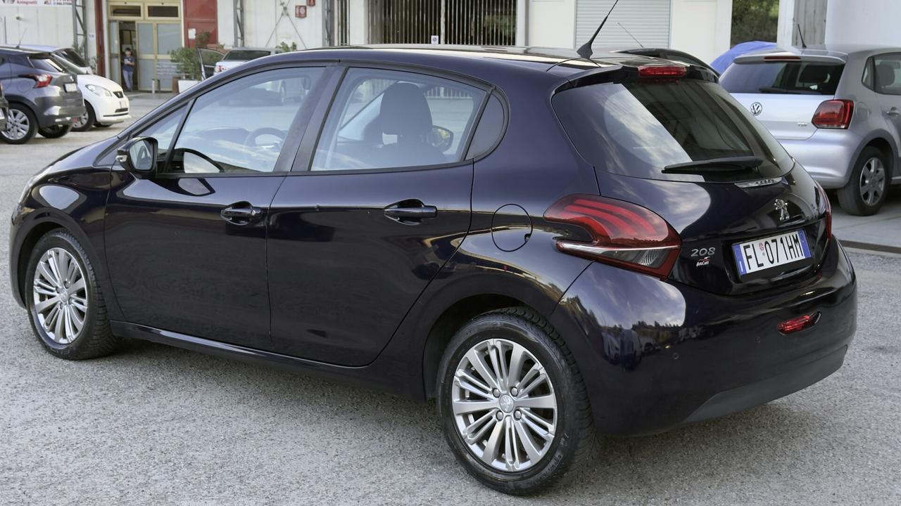 Peugeot 208 BlueHDi 75 5 porte Allure