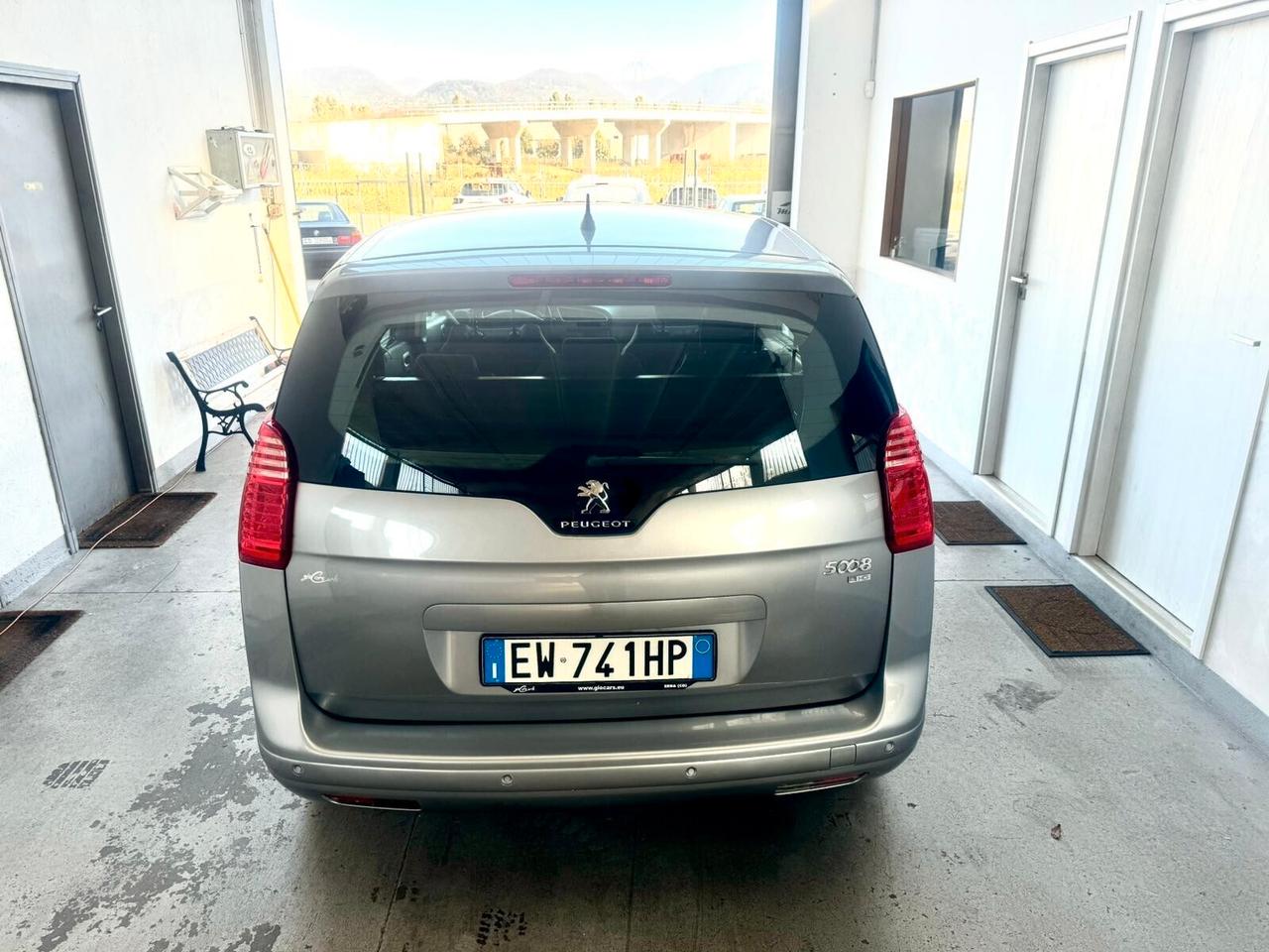 Peugeot 5008 1.6 HDi 115CV Allure 7 Posti