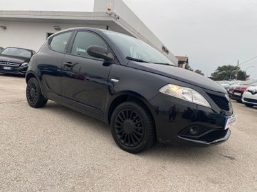 Lancia Ypsilon 1.2 69 CV 5 porte Elefantino Blu