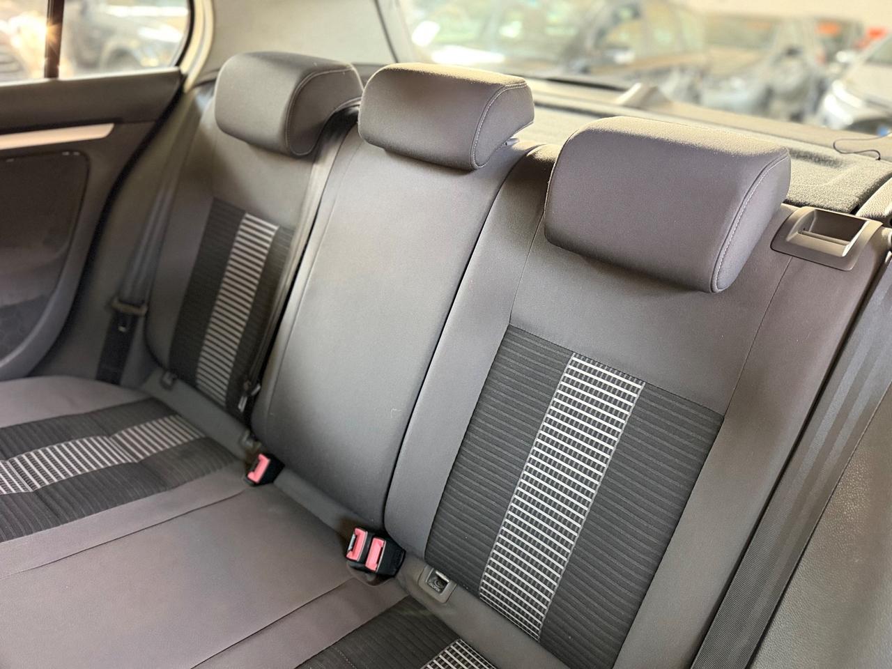 Volkswagen Golf 1.6 5p. Comfortline BiFuel GPL NEOPATENTATI